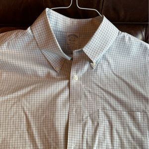 Brooks Brothers Men’s Poplin Stretch Dress Shirt, Regent Fit, 17.5 x 35